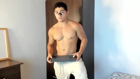 dorian_garcia2 online show from February 20, 6:13 pm