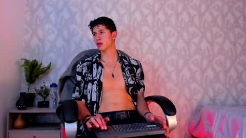 dorian_mystery online show from January 17, 3:34 am
