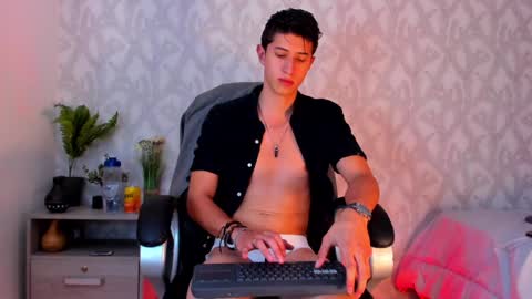 dorian_mystery online show from January 19, 10:28 am