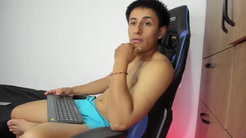 dorman_boy online show from November 13, 4:55 am