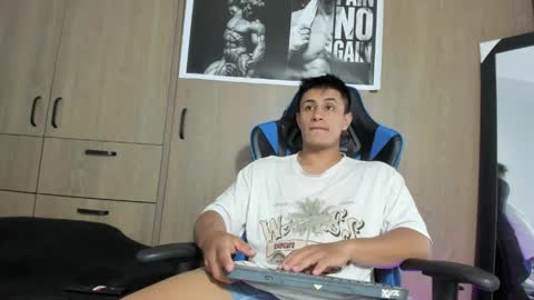 dorman_boy online show from May 18, 3:57 am
