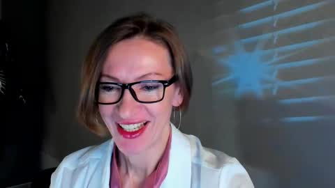 Snapshot of dorothy_meyer chatting on January 25, 2:26 am Dorothy Next stream on Monday at 3am-9am online show from January 25, 2:26 am