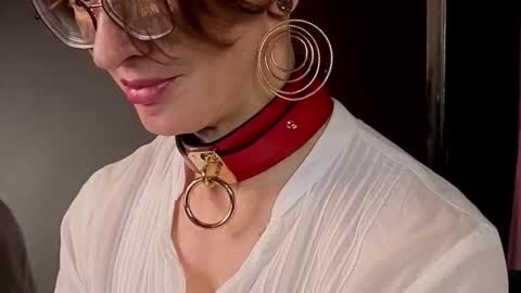 Snapshot of dorothy_meyer chatting on October 9, 4:10 am Dorothy Next stream on Monday at 3am-9am online show from October 9, 4:10 am