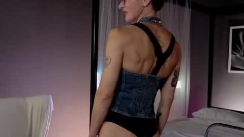 Snapshot of dorothy_meyer chatting on October 15, 12:38 pm Dorothy Next stream on Monday at 3am-9am online show from October 15, 12:38 pm