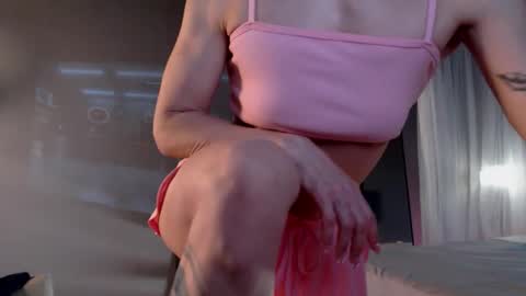 Snapshot of dorothy_meyer chatting on February 7, 9:29 pm Dorothy Next stream on Monday at 3am-9am online show from February 7, 9:29 pm