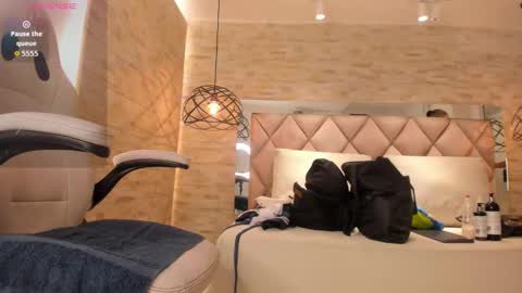  DOROTHY online show from October 3, 3:36 am