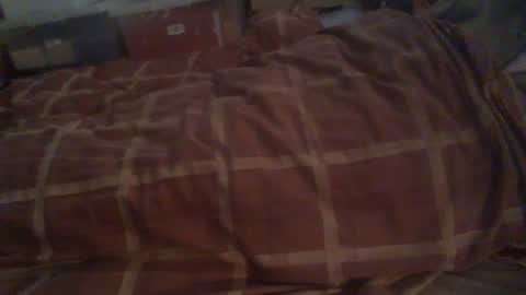Snapshot of dorsetbiker714 chatting on December 8, 10:19 am Hello welcome to Slutsville I am the Naked Chef really but you may call me Peter online show from December 8, 10:19 am