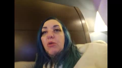 dosedgirl online show from December 15, 6:18 am