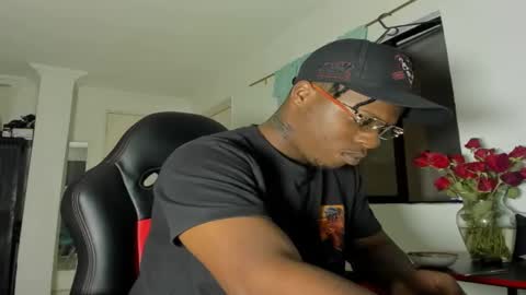 Snapshot of dostrian chatting on February 9, 1:46 pm dostrian online show from February 9, 1:46 pm