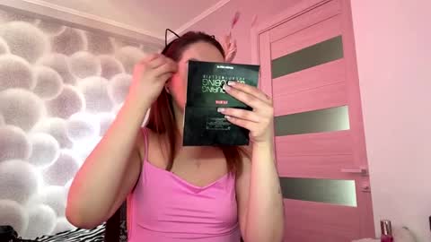 dotharlow online show from April 2, 4:10 am