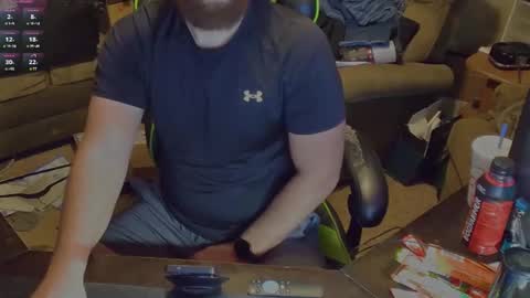 DotYourEyezez  online show from September 26, 8:40 am