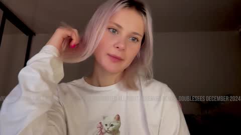 Snapshot of doublecuties chatting on December 13, 3:05 am Lana Eva dont forget to give us a thumb up online show from December 13, 3:05 am