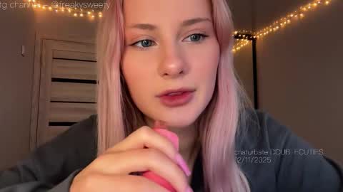 Snapshot of doublecuties chatting on November 12, 4:35 am Lana Eva dont forget to give us a thumb up online show from November 12, 4:35 am