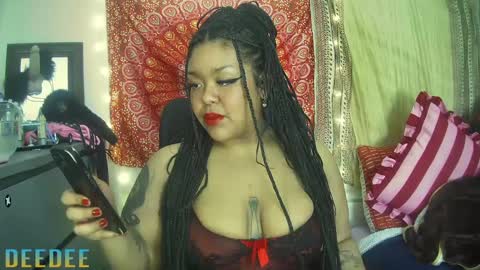 Snapshot of doubleddelirium chatting on February 16, 11:27 am DeeDee online show from February 16, 11:27 am