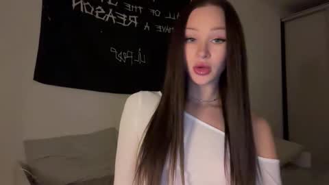 MOLLYYYY dont forget to give me a thumb up online show from October 14, 2:51 pm