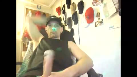 Snapshot of dougiebisme chatting on March 11, 1:23 pm dougiebisme online show from March 11, 1:23 pm