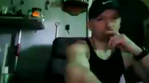 Snapshot of dougiebisme chatting on July 11, 5:37 pm dougiebisme online show from July 11, 5:37 pm