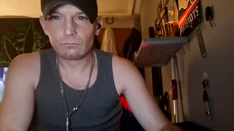 Snapshot of dougiebisme chatting on July 18, 3:11 am dougiebisme online show from July 18, 3:11 am