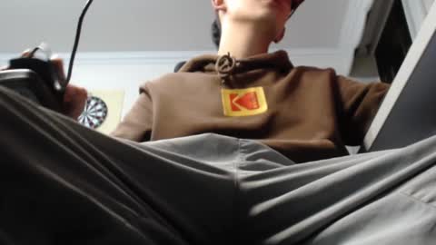 Snapshot of douglas_drake chatting on December 31, 1:36 am douglas_drake online show from December 31, 1:36 am