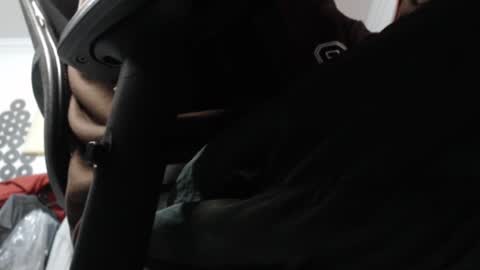 Snapshot of douglas_drake chatting on January 4, 3:07 am douglas_drake online show from January 4, 3:07 am