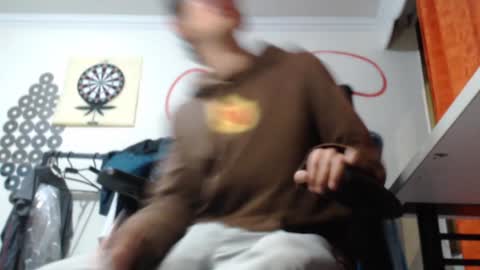 Snapshot of douglas_drake chatting on January 16, 3:23 am douglas_drake online show from January 16, 3:23 am