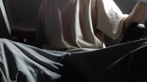 Snapshot of douglas_drake chatting on January 27, 4:41 am douglas_drake online show from January 27, 4:41 am