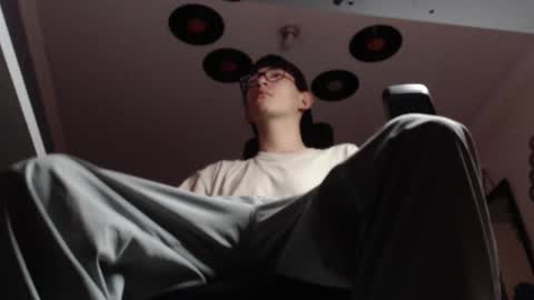 Snapshot of douglas_drake chatting on January 27, 11:32 am douglas_drake online show from January 27, 11:32 am