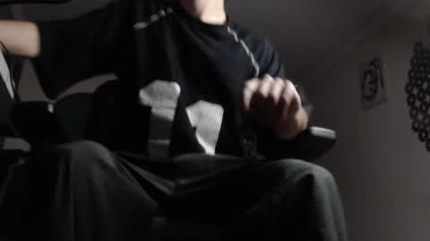 Snapshot of douglas_drake chatting on February 11, 10:48 am douglas_drake online show from February 11, 10:48 am