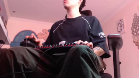 Snapshot of douglas_drake chatting on February 11, 4:56 pm douglas_drake online show from February 11, 4:56 pm