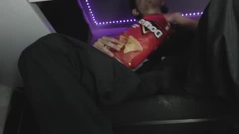 Snapshot of douglas_drake chatting on October 16, 3:51 am douglas_drake online show from October 16, 3:51 am