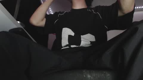 Snapshot of douglas_drake chatting on October 18, 3:42 am douglas_drake online show from October 18, 3:42 am