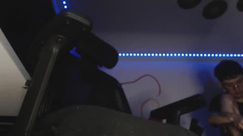 Snapshot of douglas_drake chatting on November 2, 12:57 am douglas_drake online show from November 2, 12:57 am