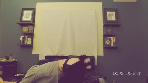 Douxi online show from December 14, 5:57 am