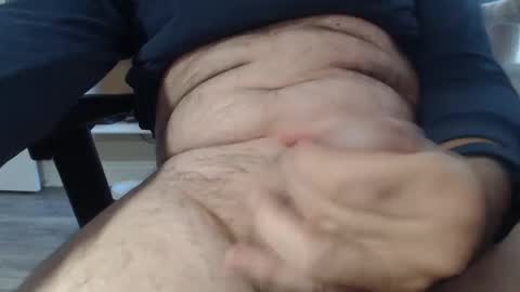 Snapshot of down69_4_u chatting on December 4, 7:34 pm down69_4_u online show from December 4, 7:34 pm