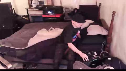 dr_ugsound online show from February 12, 8:09 am