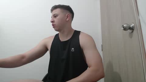 draco_boy2000 online show from November 29, 4:21 pm