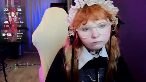 Draculaura online show from May 2, 10:53 am