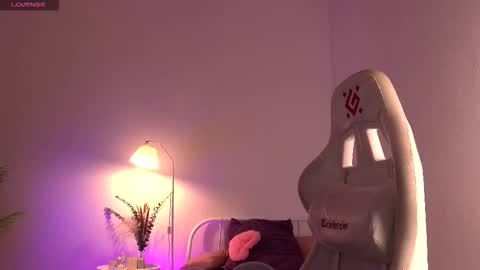 Lisbeth Salander online show from October 10, 5:17 am