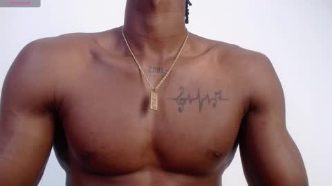 Snapshot of drake_brown_23 chatting on October 7, 8:17 pm Drake 23 online show from October 7, 8:17 pm