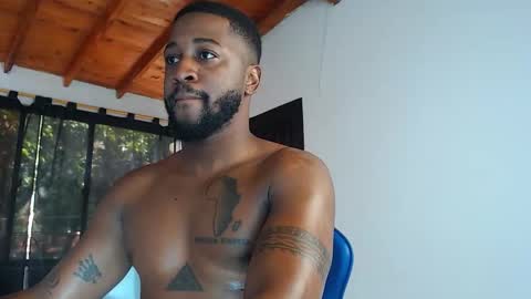 Snapshot of drake_nassir4 chatting on February 20, 4:29 pm ---Drake--- online show from February 20, 4:29 pm