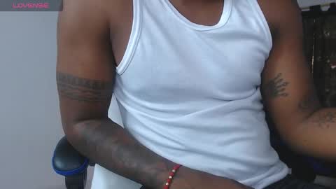 Snapshot of drake_nassir4 chatting on February 24, 10:19 pm ---Drake--- online show from February 24, 10:19 pm