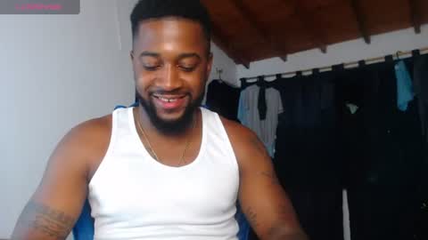 Snapshot of drake_nassir4 chatting on June 18, 5:30 am ---Drake--- online show from June 18, 5:30 am
