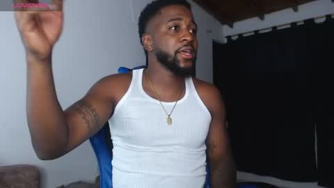 Snapshot of drake_nassir4 chatting on July 7, 7:23 am ---Drake--- online show from July 7, 7:23 am