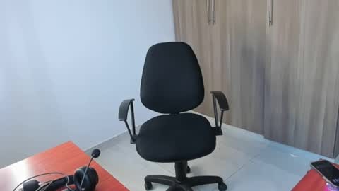 ig   kingmaster777 online show from October 6, 4:04 pm