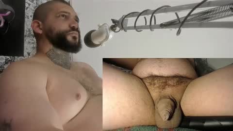 Snapshot of drake_white1 chatting on November 19, 3:39 am drake whitee Independent Model online show from November 19, 3:39 am