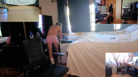 Snapshot of drakeoc chatting on March 7, 10:10 pm drakeoc online show from March 7, 10:10 pm