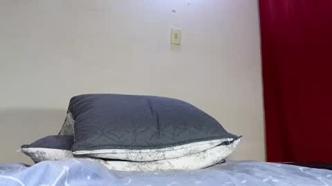 Andrs  Independent Model online show from December 2, 12:51 pm