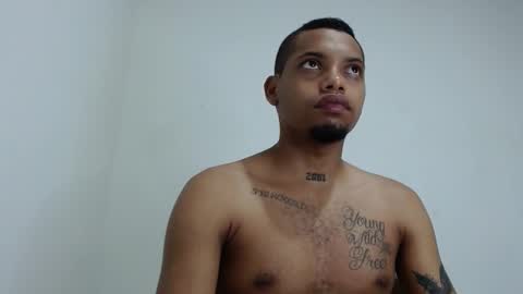 Snapshot of drako_monstercock chatting on November 28, 9:56 am drako_monstercock online show from November 28, 9:56 am