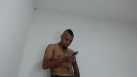 Snapshot of drako_monstercock chatting on January 31, 9:57 pm drako_monstercock online show from January 31, 9:57 pm