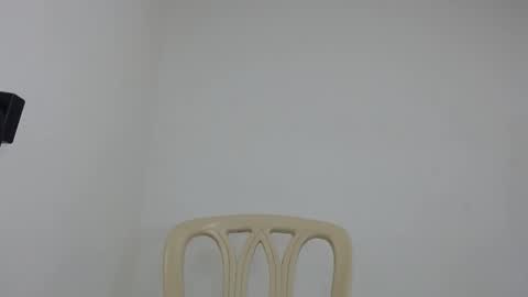 Snapshot of drako_monstercock chatting on February 6, 7:06 pm drako_monstercock online show from February 6, 7:06 pm